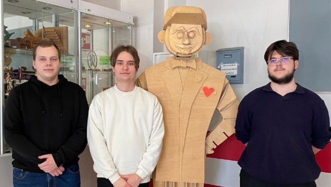 DTTT audzēkņi – Ņikita Ruļevičs no PR-41 grupas un Ņikita Šiškins no DT-41 grupas