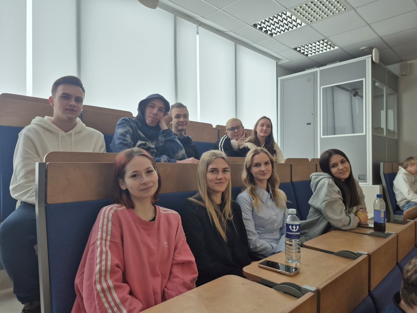 Daugavpils Tehnoloģiju un tūrisma tehnikuma izglītojamie piedalās BALTIPLAST starptautiskā projekta noslēguma seminārā, klausoties prezentācijas un iesaistoties diskusijās par plastmasas atkritumu mazināšanu un ilgtspējīgu rīcību.