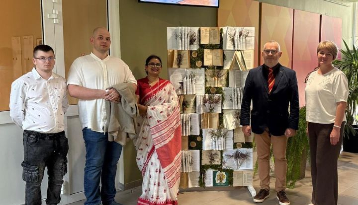 Tehnikumu apmeklē Indijas Republikas vēstniece Latvijā