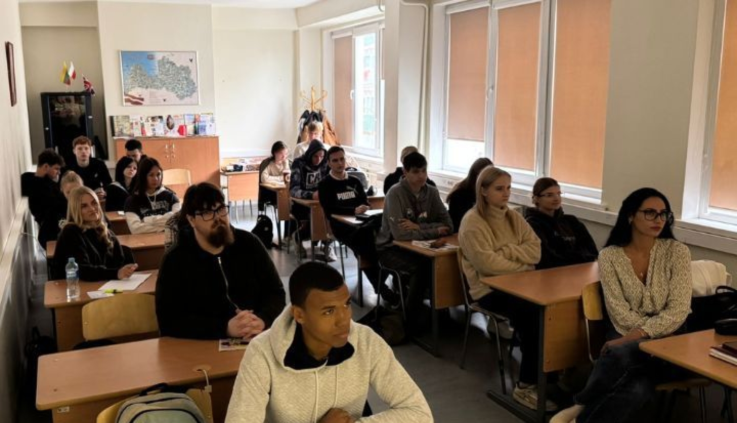 Topošie pavāri iepazīst vienu no vadošajiem ēdināšanas uzņēmumiem Latvijā