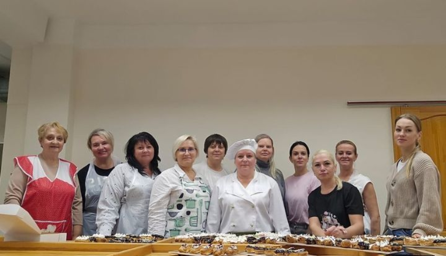 Miera ielas mācību korpusā aizvadīti neformālās izglītības kursi “Eklērs – meistardarbs no plaucētās mīklas”