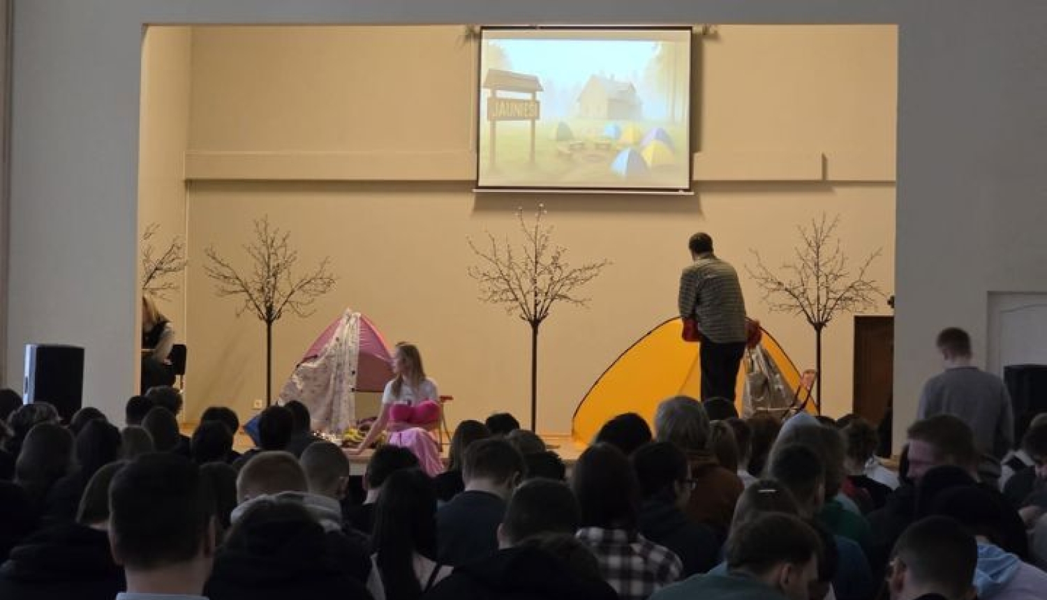 Mūsdienu skatījums uz klasiku: “Skroderdienas Jauniešos”