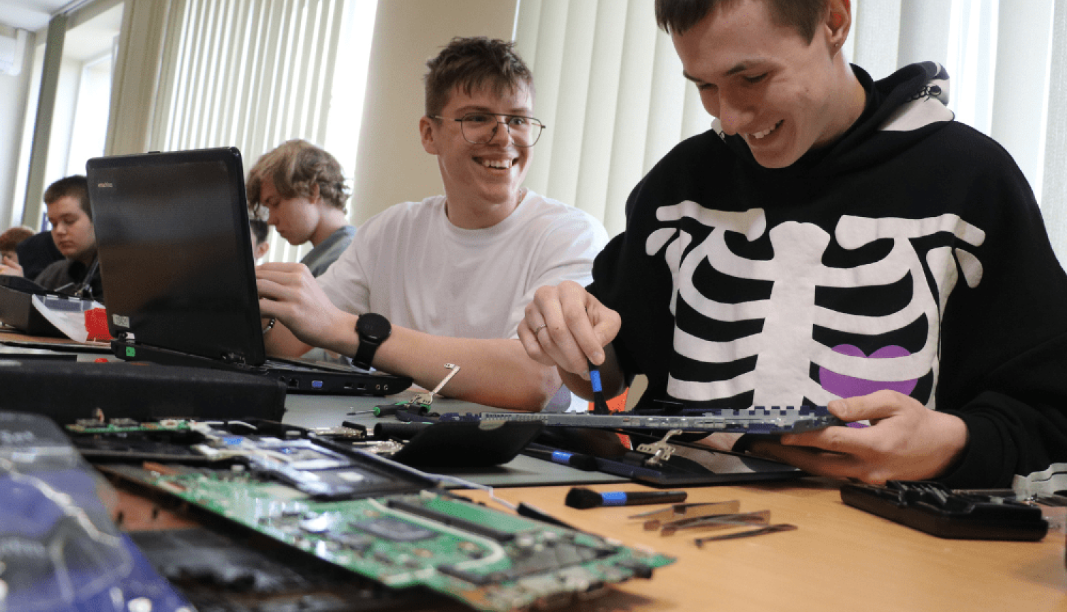 Datorsistēmu tehniķis