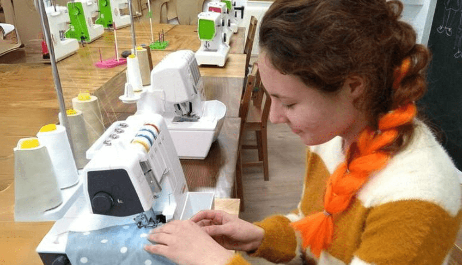 Tērpu izgatavošanas un stila speciālists