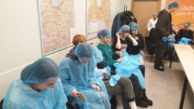 2. kursa studentu mācību ekskursija uz A/S “Latvijas Maiznieks”: ceļš uz modernu loģistiku un profesionālo izaugsmi
